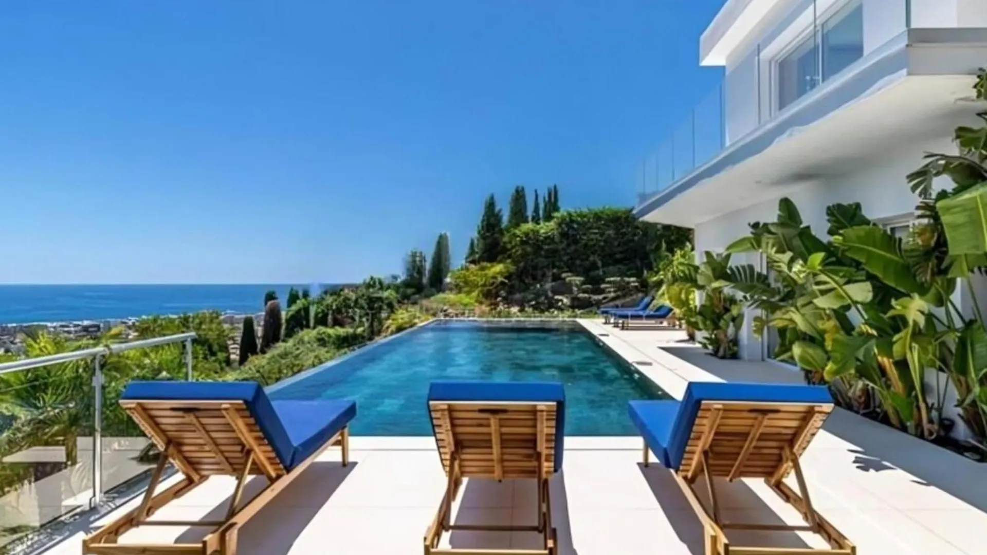 5 Bedroom Villa With Sea View & Pool Vallauris